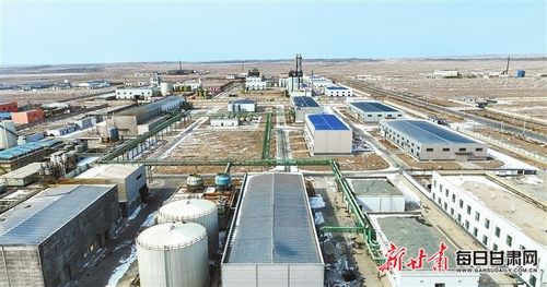 金塔聚航新材料科技厂区一派繁忙，新材料技术研发跑出“加速度”